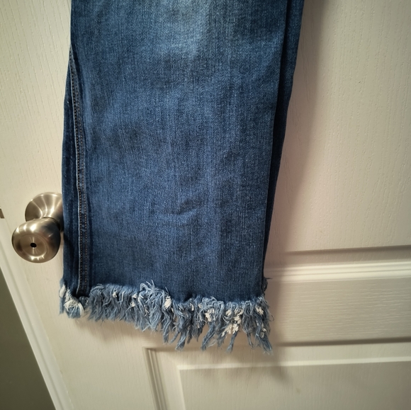 Women's jeans - Picture 2 of 5